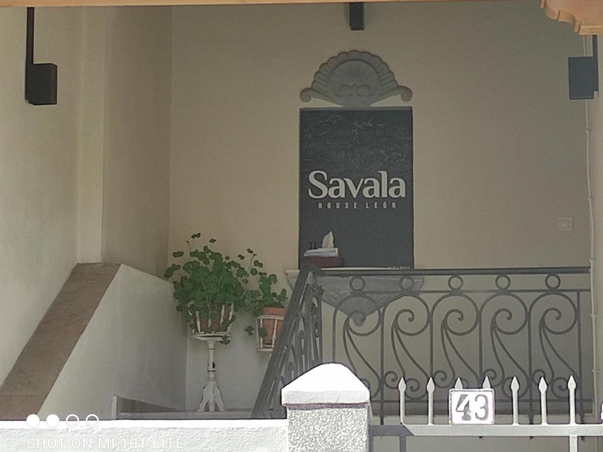 Savala House Leon Villa Eksteriør bilde